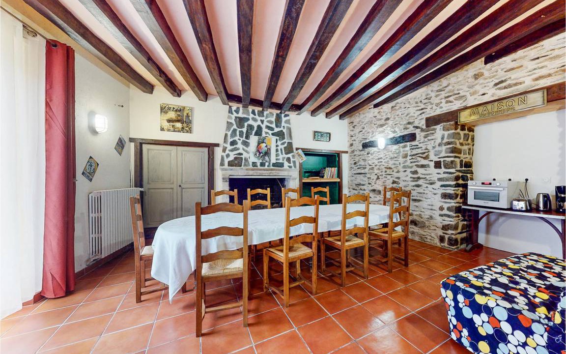 Photo of Livingroom in Parennes