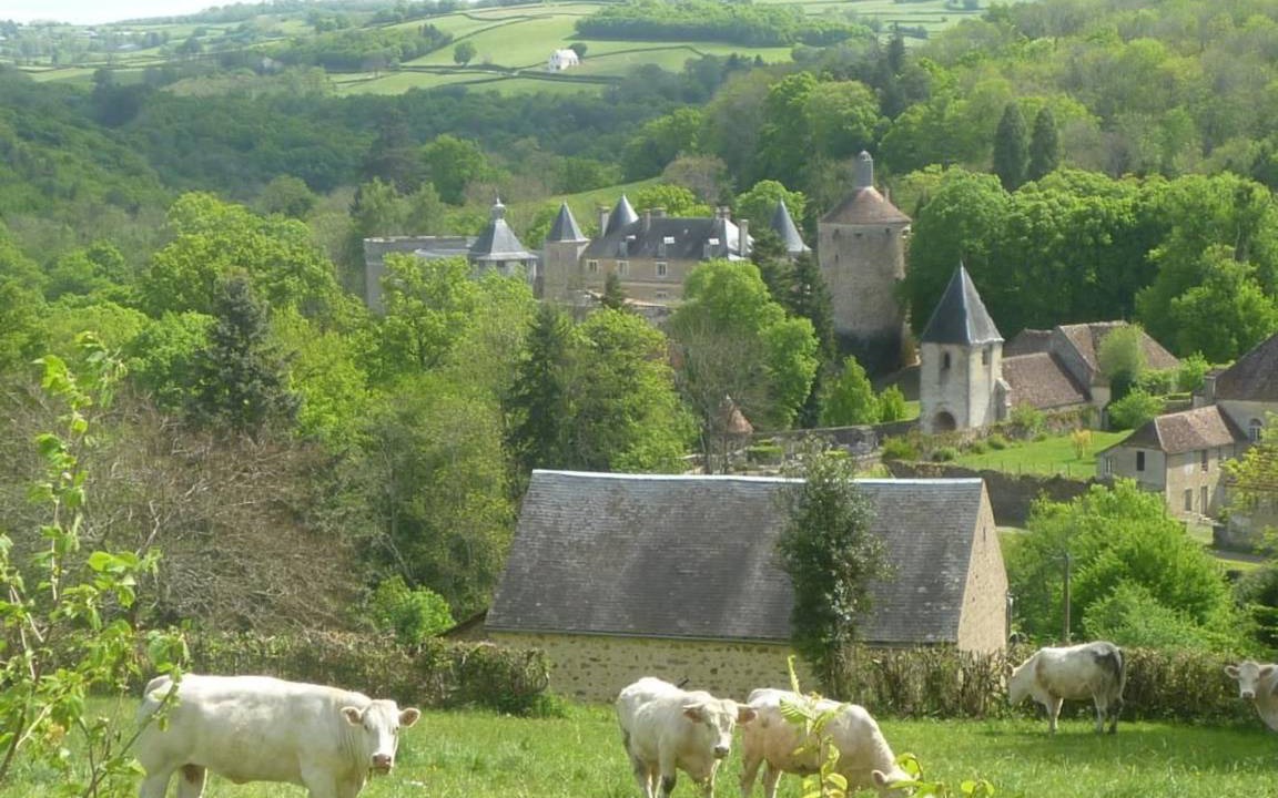 Photo of Others in Saint-Andre-en-Morvan