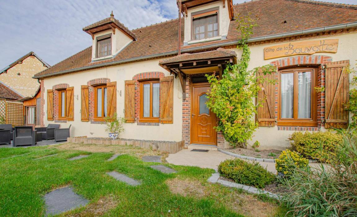 Photo of Buildings in Neuville-sur-Vanne