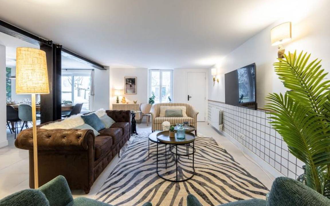 Photo of Livingroom in Faubourg de l'Arche