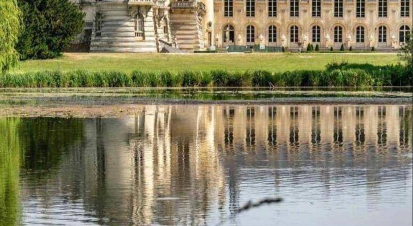 Photo of Others in Chantilly