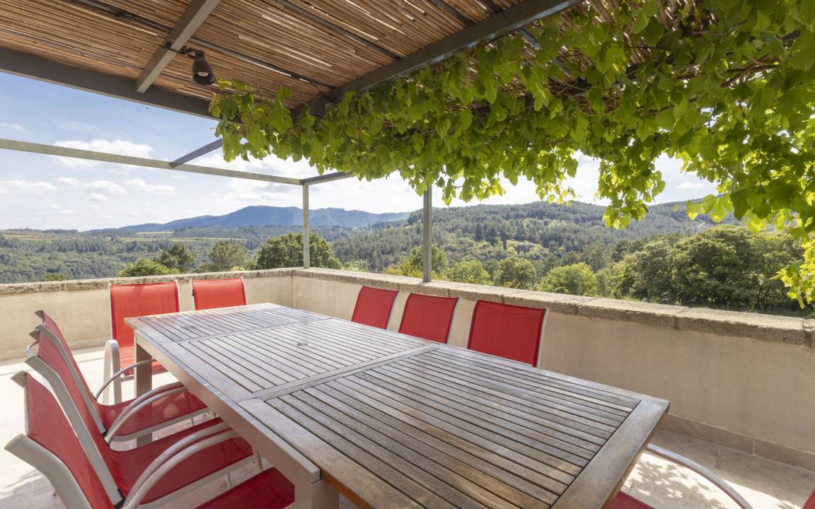 Photo of Patio Balcony in Saint-Pierre-Saint-Jean