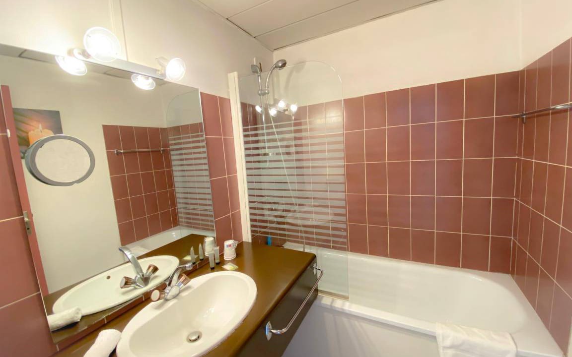 Photo of Bathroom in Port