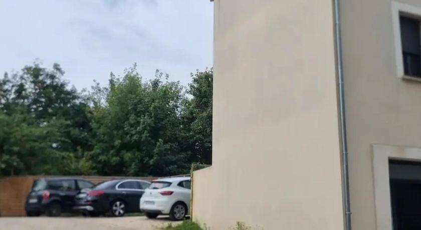 Photo of Others in Le Mesnil-Amelot