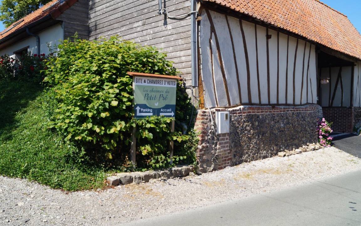 Photo of Others in Coulomby