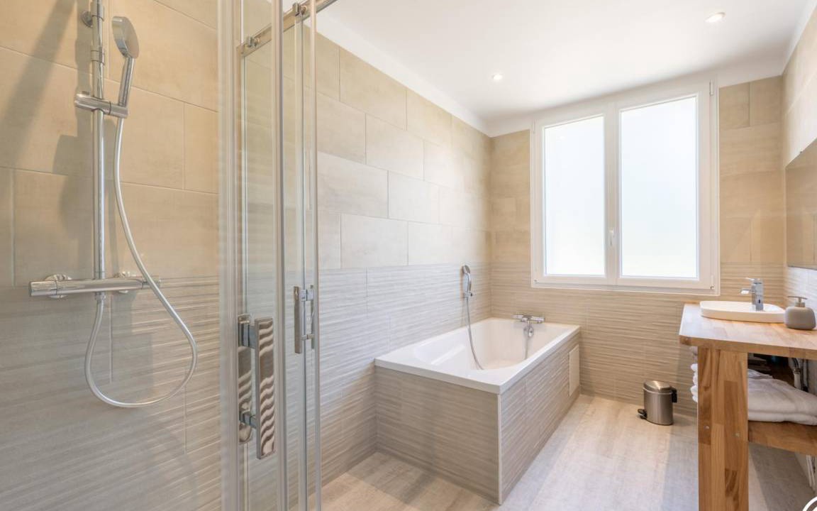 Photo of Bathroom in Autheuil-en-Valois
