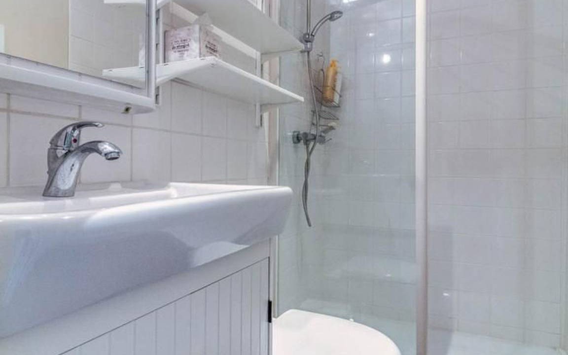 Photo of Bathroom in Marigny-les-Reullee