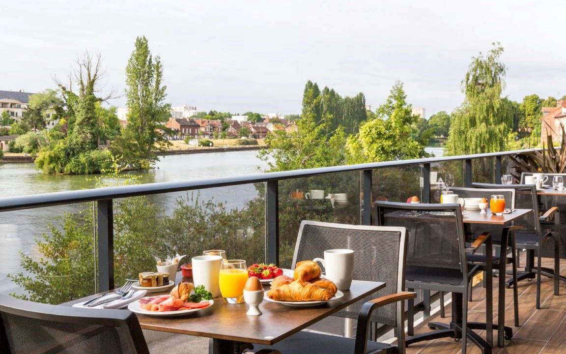 Photo of Patio Balcony in Margny-les-Compiegne