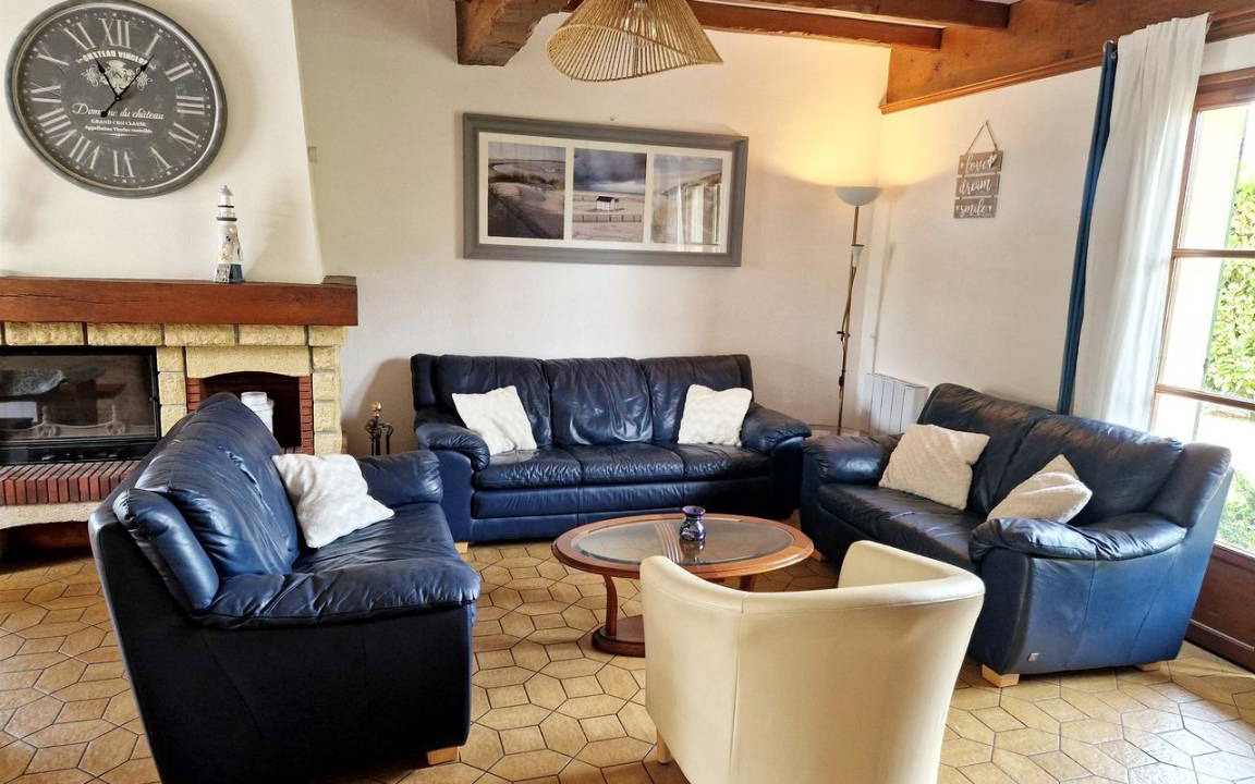 Photo of Livingroom in Saint-Josse