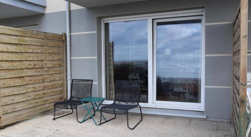 Photo of Patio Balcony in Huppy