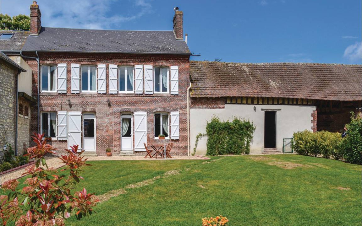 Photo of Others in Trie-Chateau
