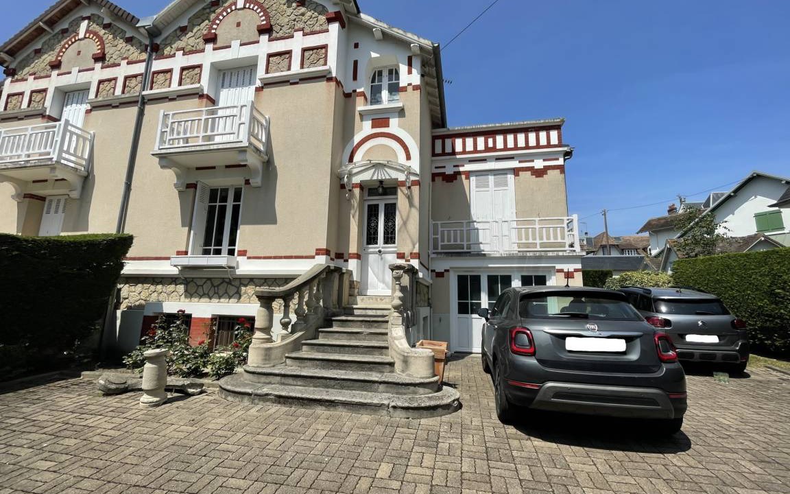 Photo of Buildings in Cabourg