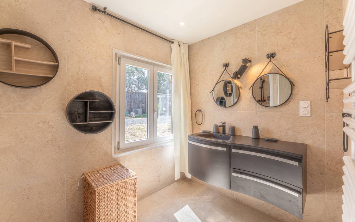 Photo of Bathroom in Villaines-les-Rochers