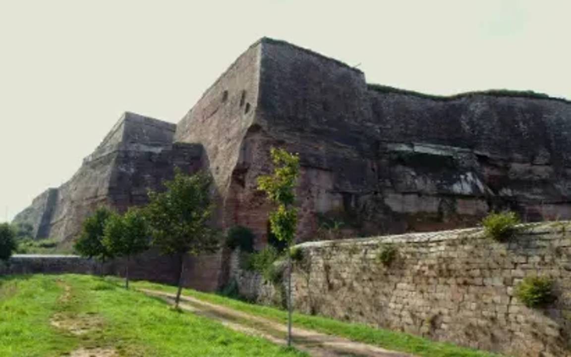 Photo of Buildings in Bitche