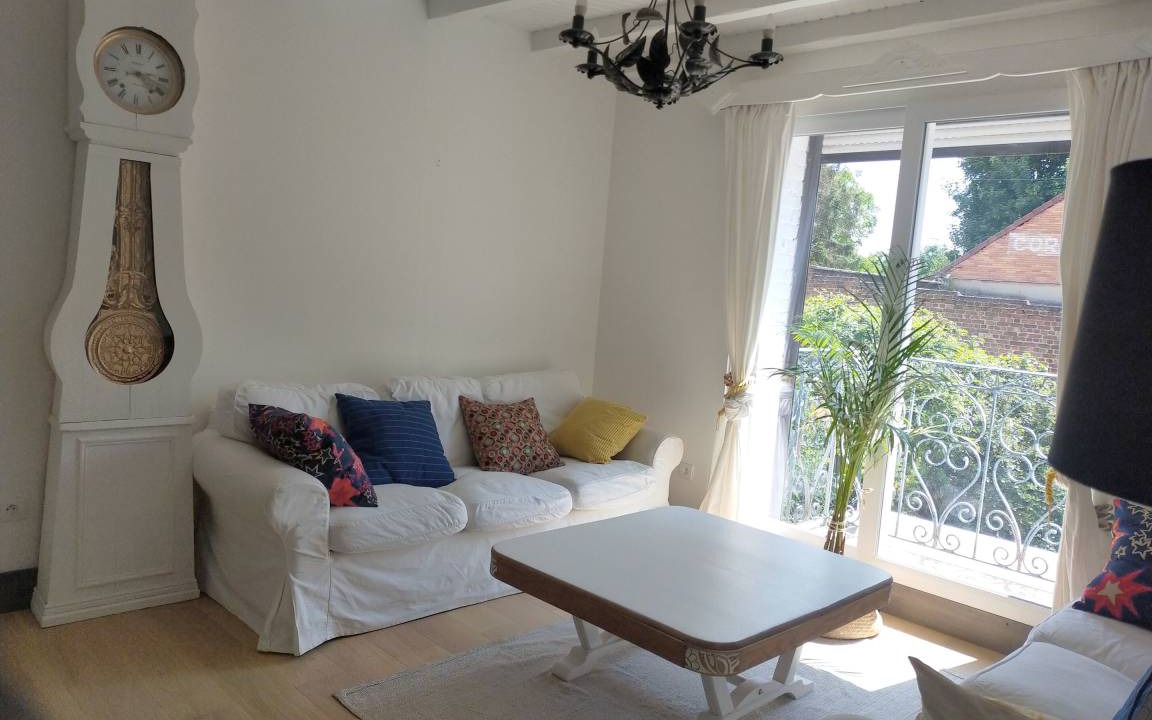 Photo of Livingroom in Lens