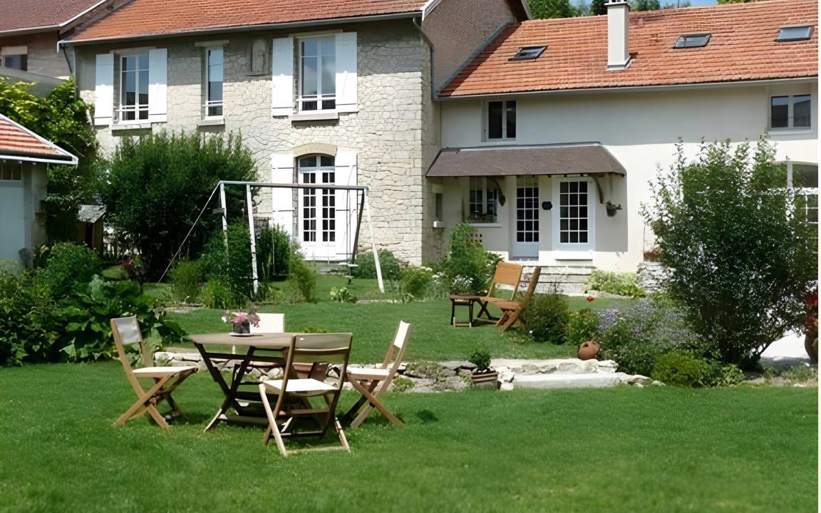 Photo of Others in Lavannes