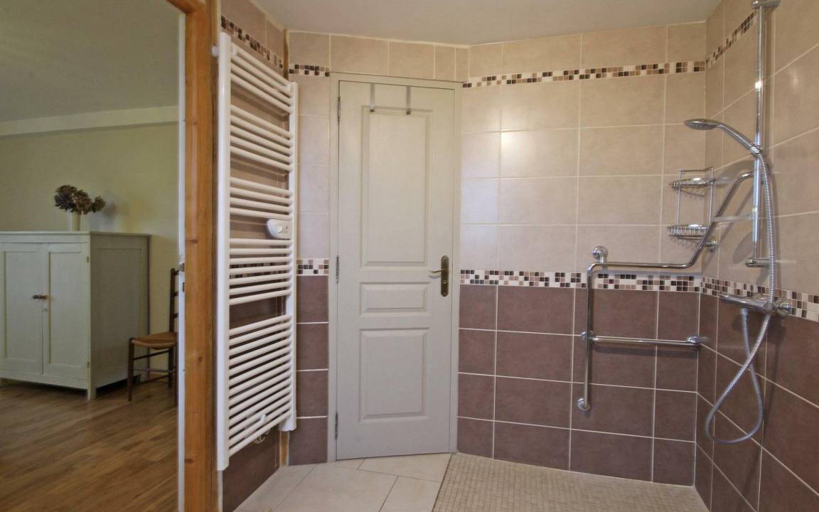Photo of Bathroom in Crouttes
