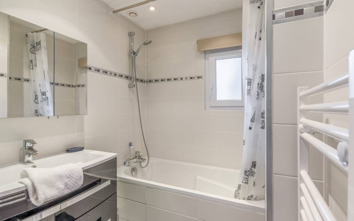 Photo of Bathroom in Tourgeville
