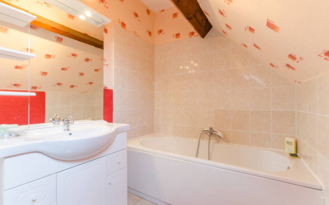 Photo of Bathroom in Fontaine-les-Gres