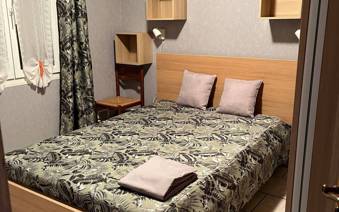 Photo of Bedroom in Fontenoy-le-Chateau