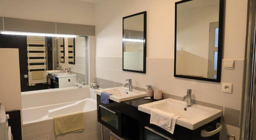 Photo of Bathroom in Arques-la-Bataille