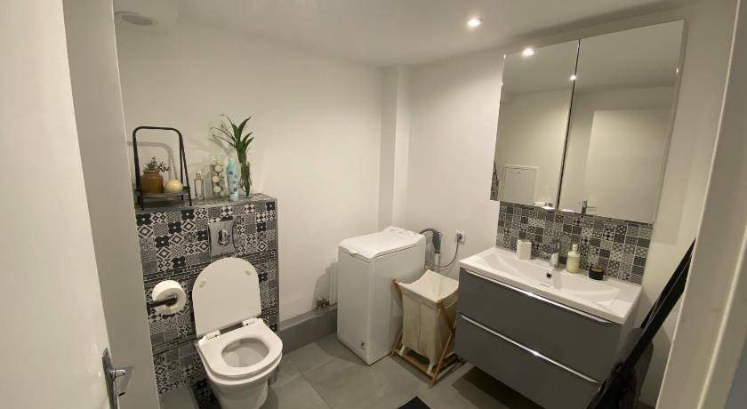 Photo of Bathroom in Roissy-en-Brie