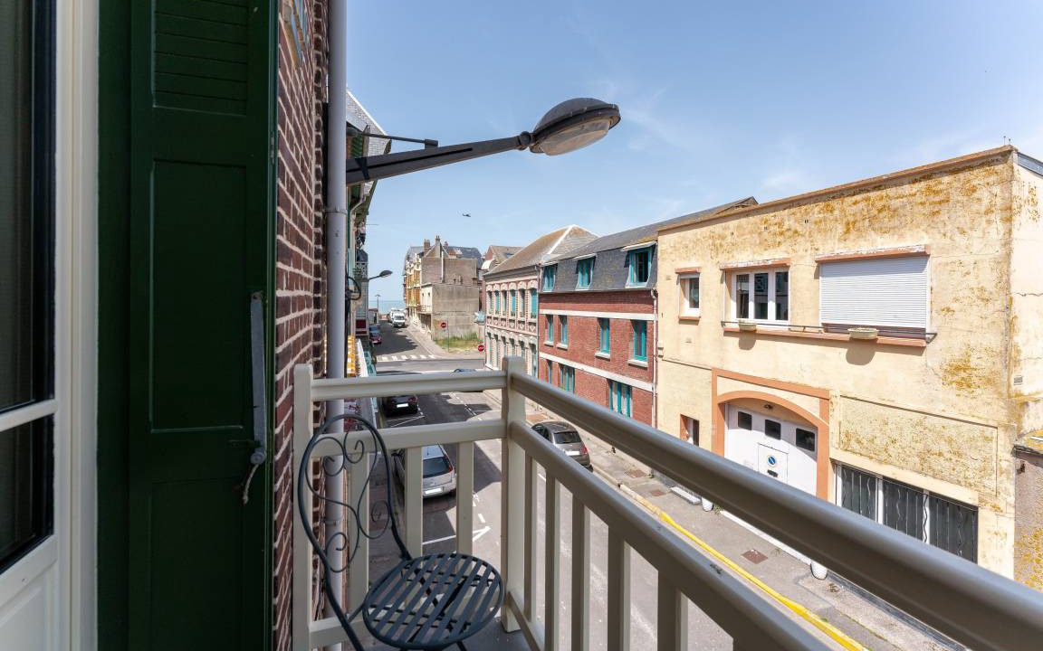 Photo of Patio Balcony in Mers-les-Bains