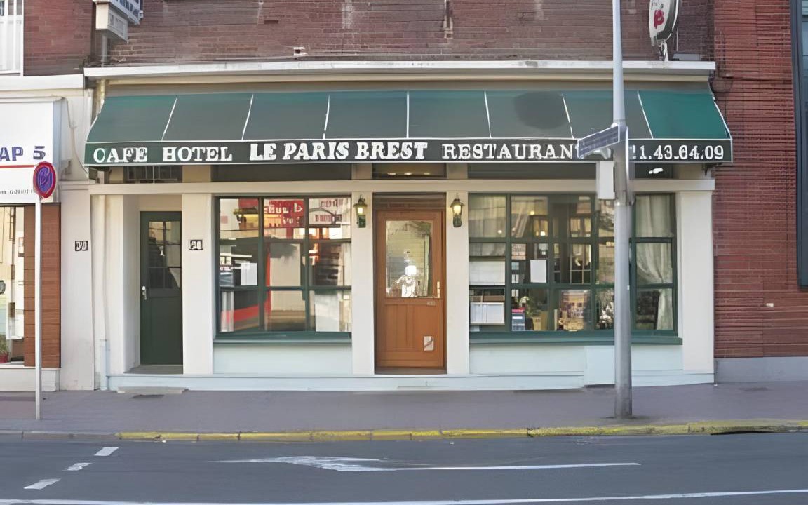 Photo of Others in Lens