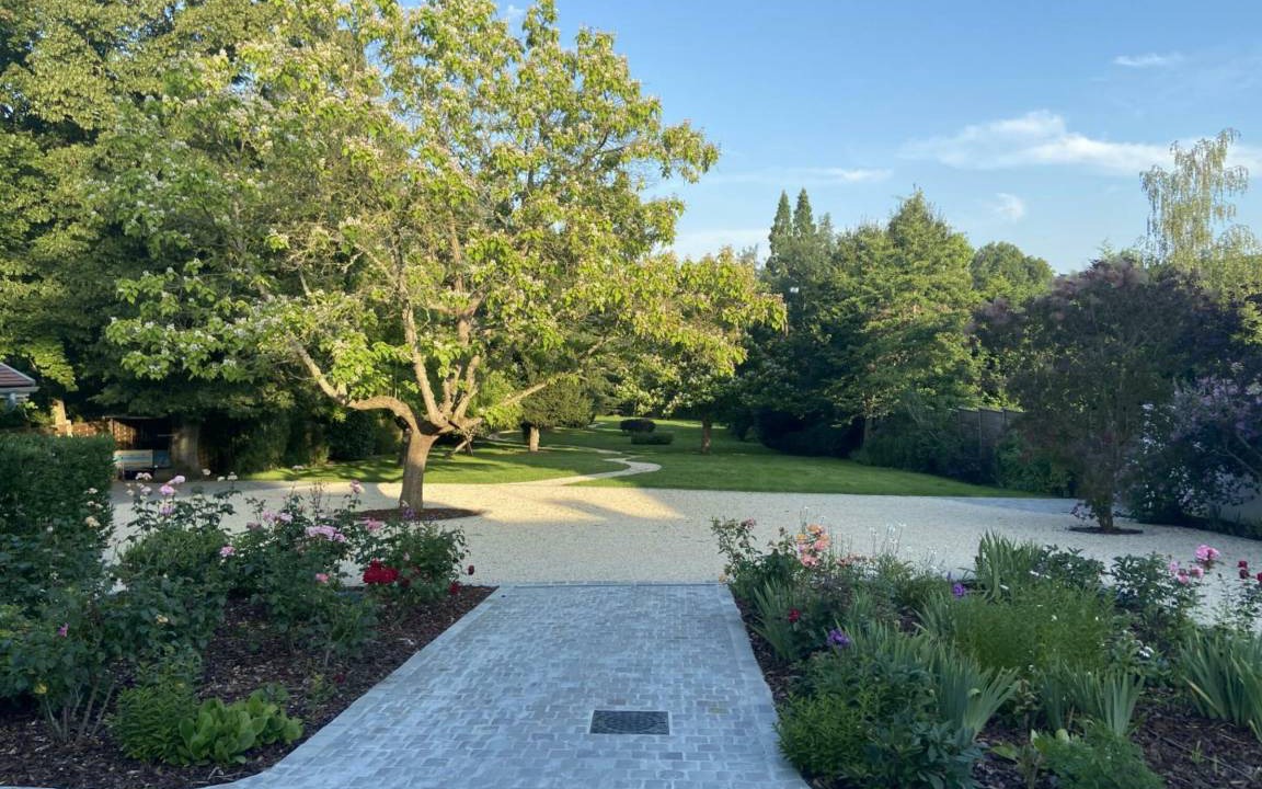 Photo of Outdoor in Senlisse