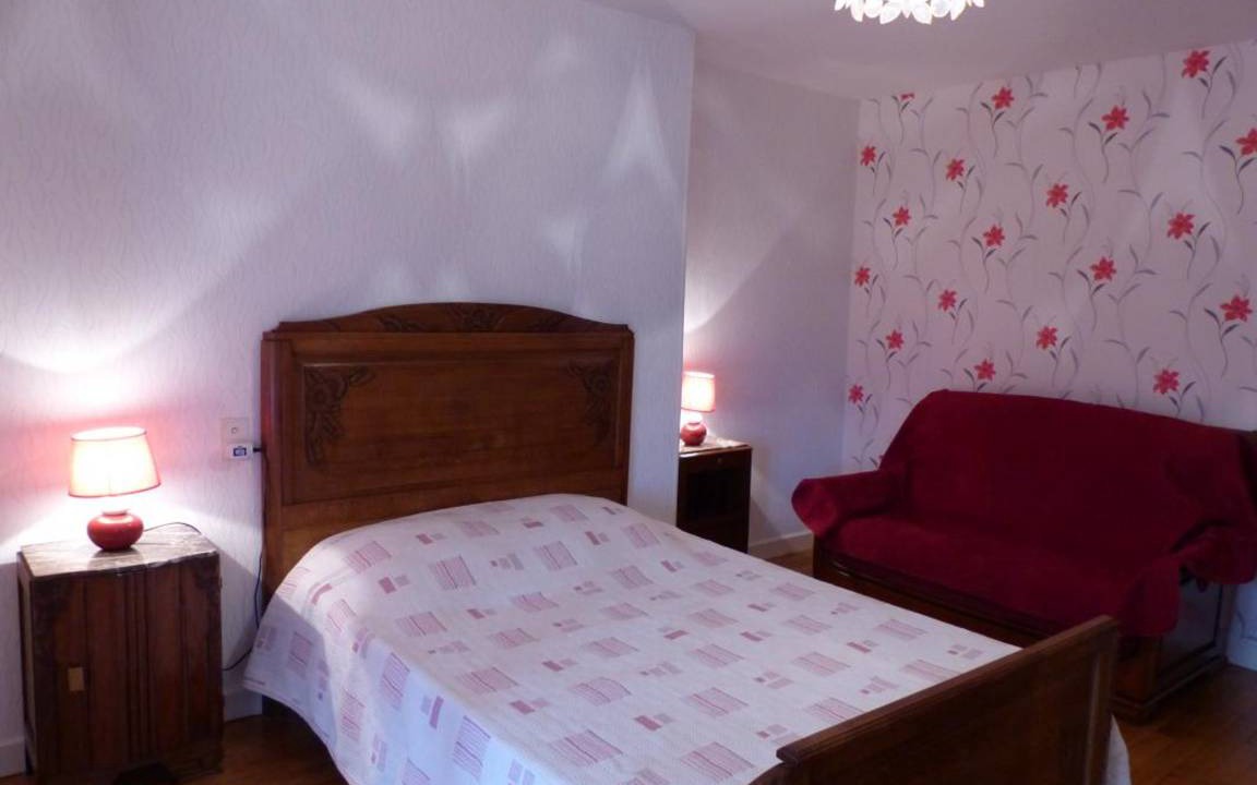 Photo of Bedroom in Saint-Pourcain-sur-Sioule
