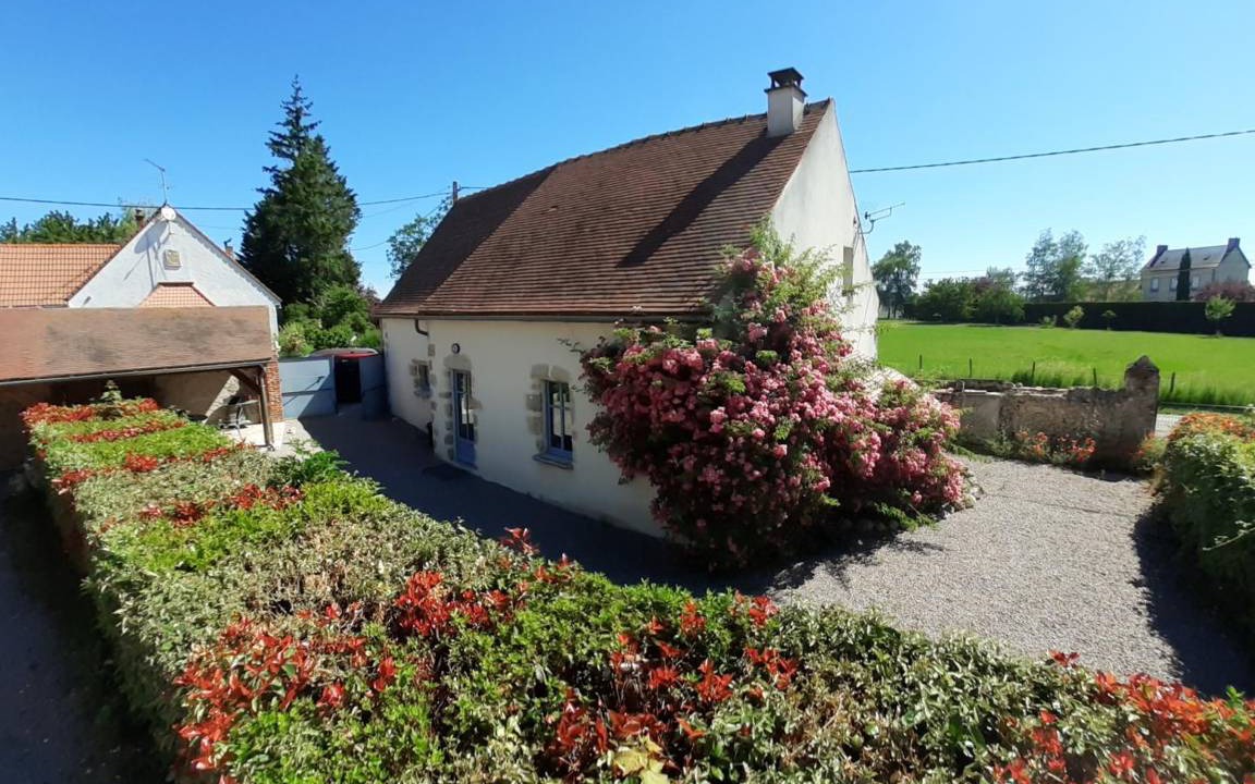 Photo of Others in Louchy-Montfand