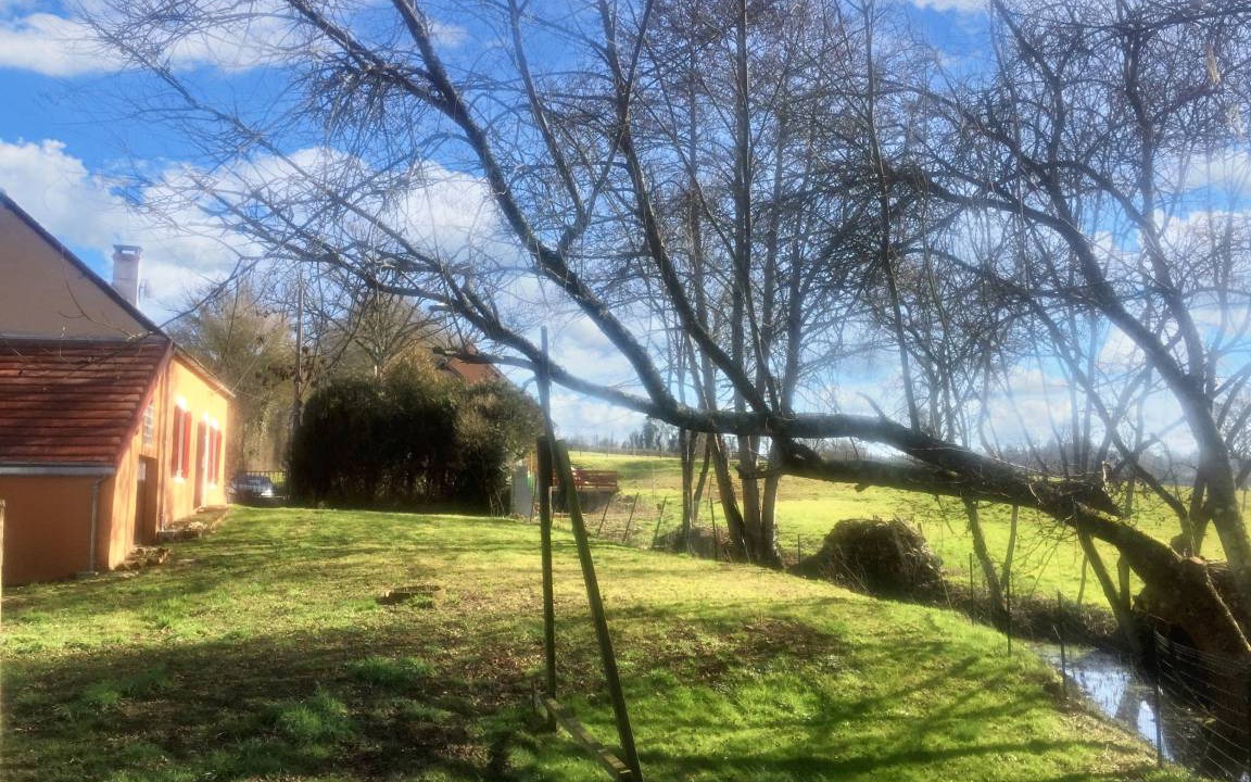 Photo of Others in Dampierre-sous-Bouhy