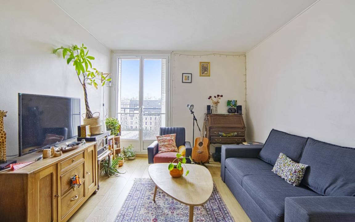 Photo of Livingroom in 19th Arrondissement
