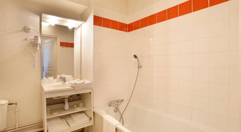 Photo of Bathroom in Epernay