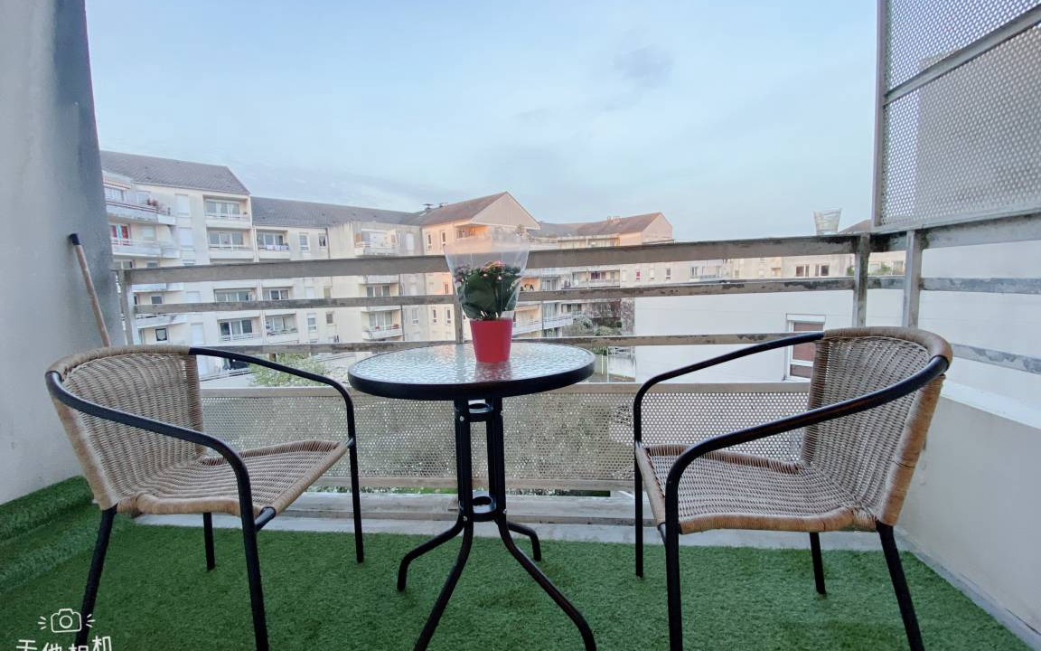 Photo of Patio Balcony in Chenevier-Demenitroux