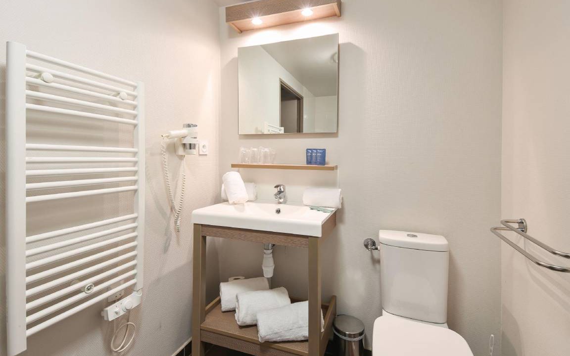 Photo of Bathroom in Reims City Centre