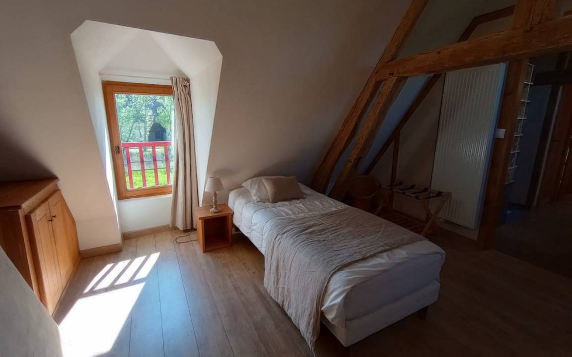 Photo of Bedroom in Saulnay