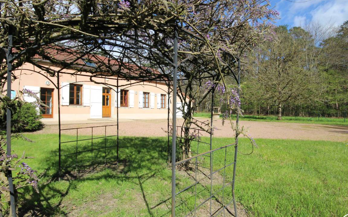 Photo of Others in Montambert