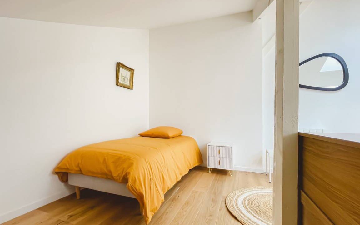 Photo of Bedroom in Montreuil