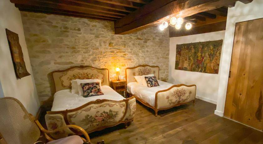 Photo of Bedroom in Souhey