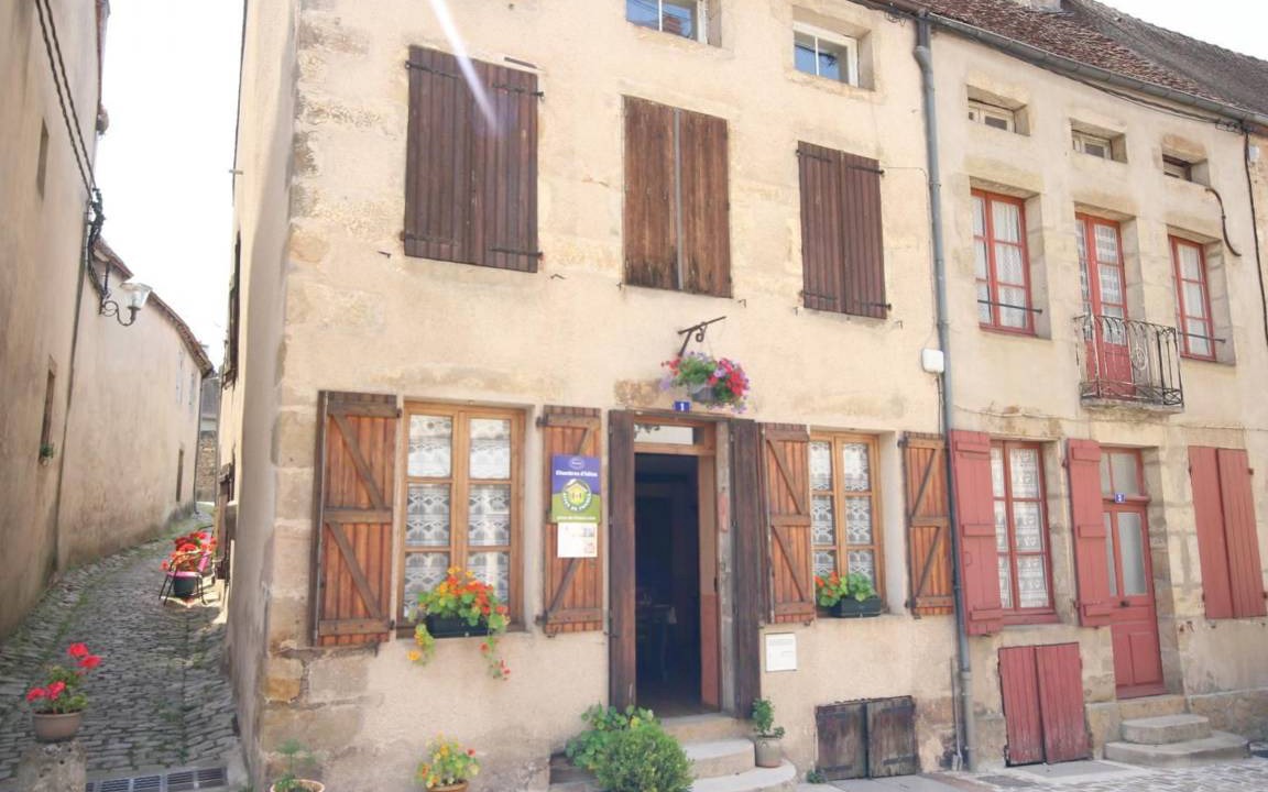 Photo of Others in Arnay-le-Duc