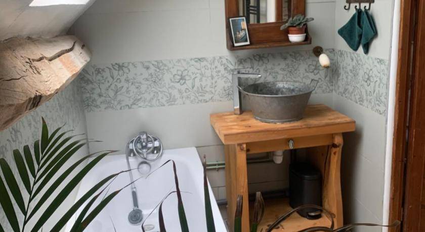 Photo of Bathroom in Touquin
