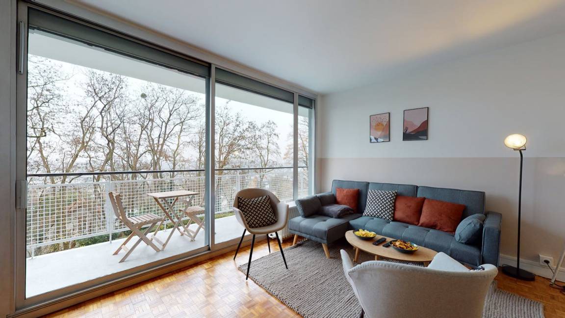 Photo of Others in Palaiseau