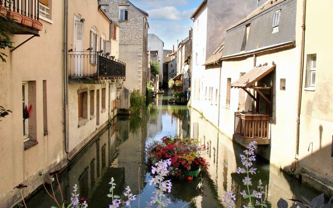 Photo of Others in Montargis