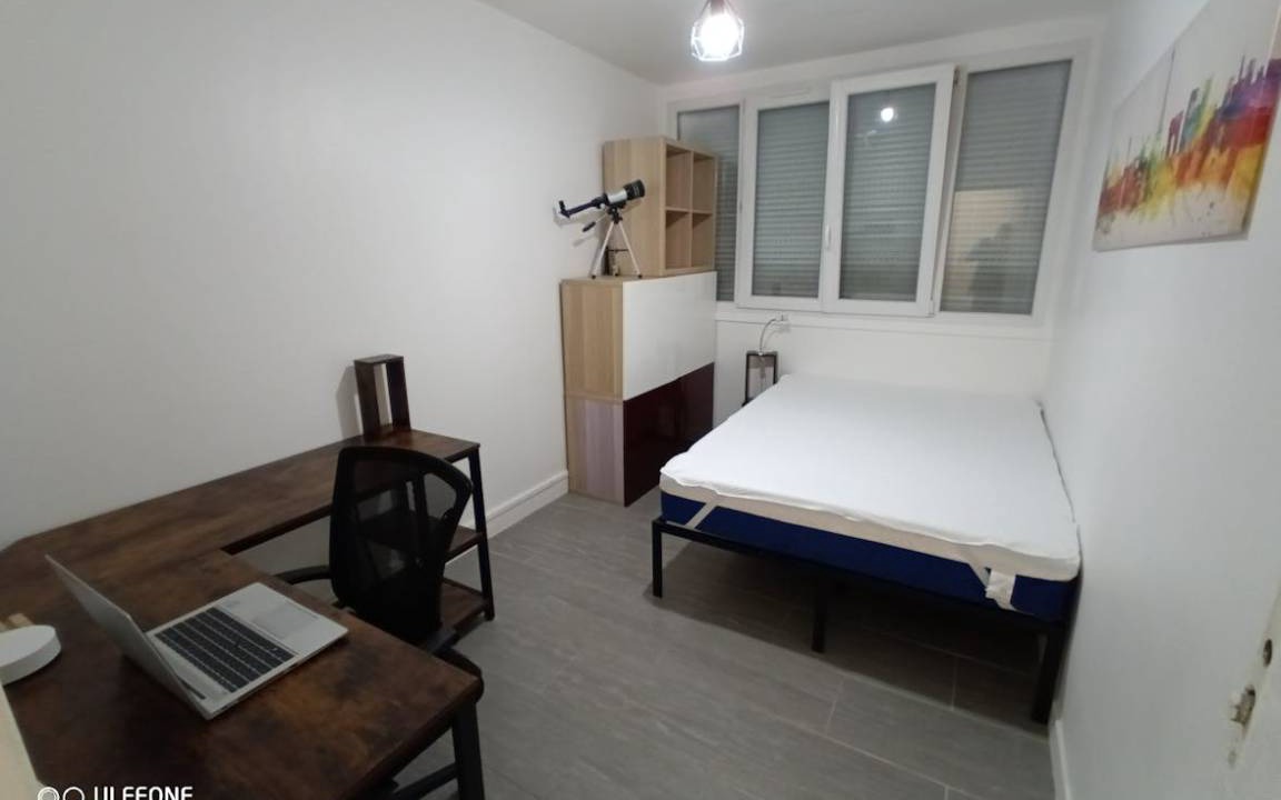 Photo of Bedroom in Savigny-sur-Orge