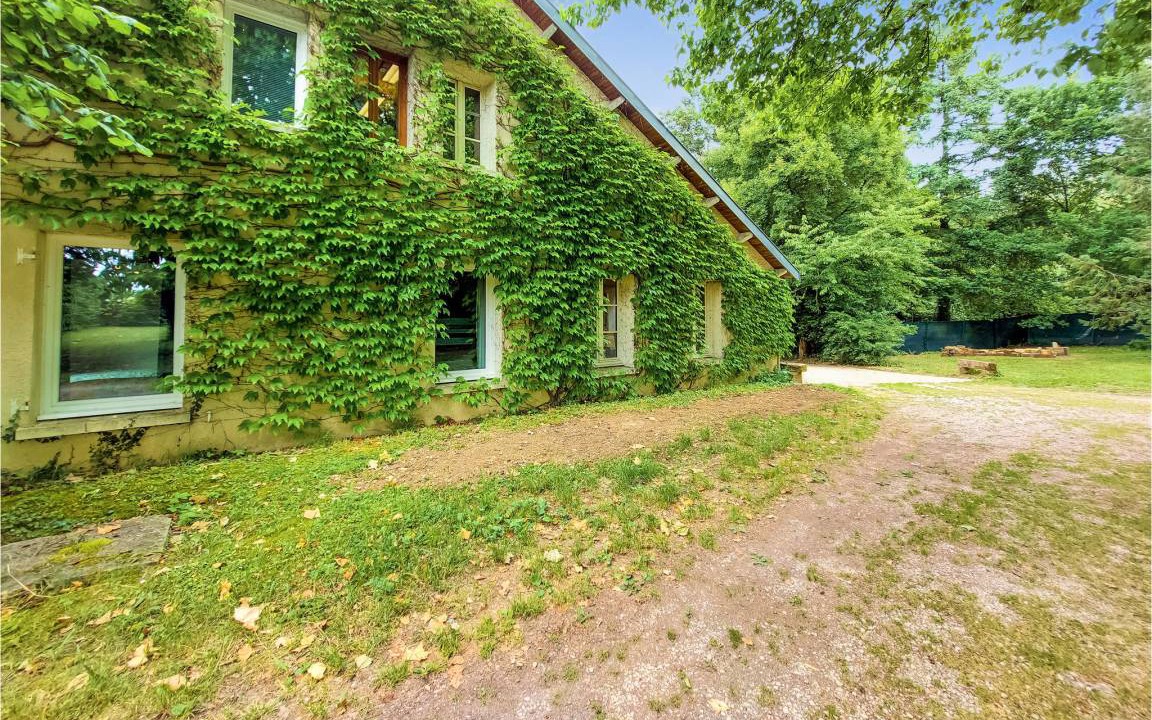 Photo of Buildings in Boult-aux-Bois