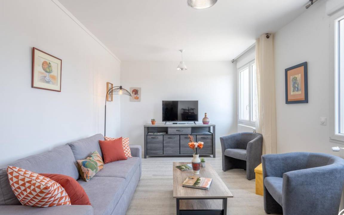 Photo of Livingroom in Autheuil-en-Valois