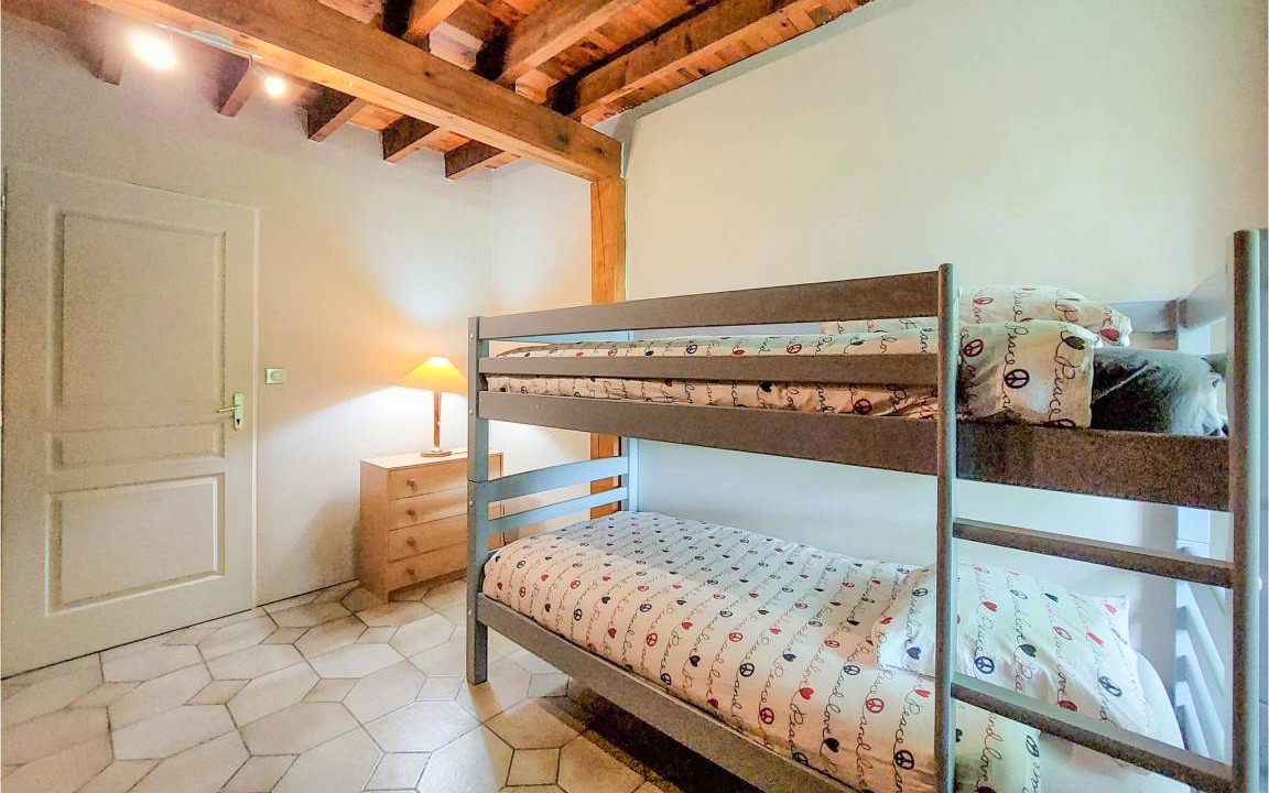 Photo of Bedroom in Boult-aux-Bois