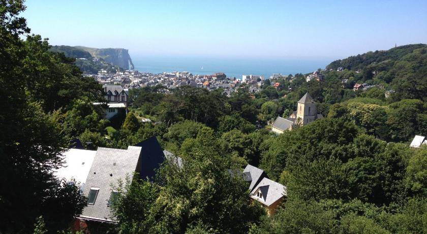 Photo of Others in Etretat