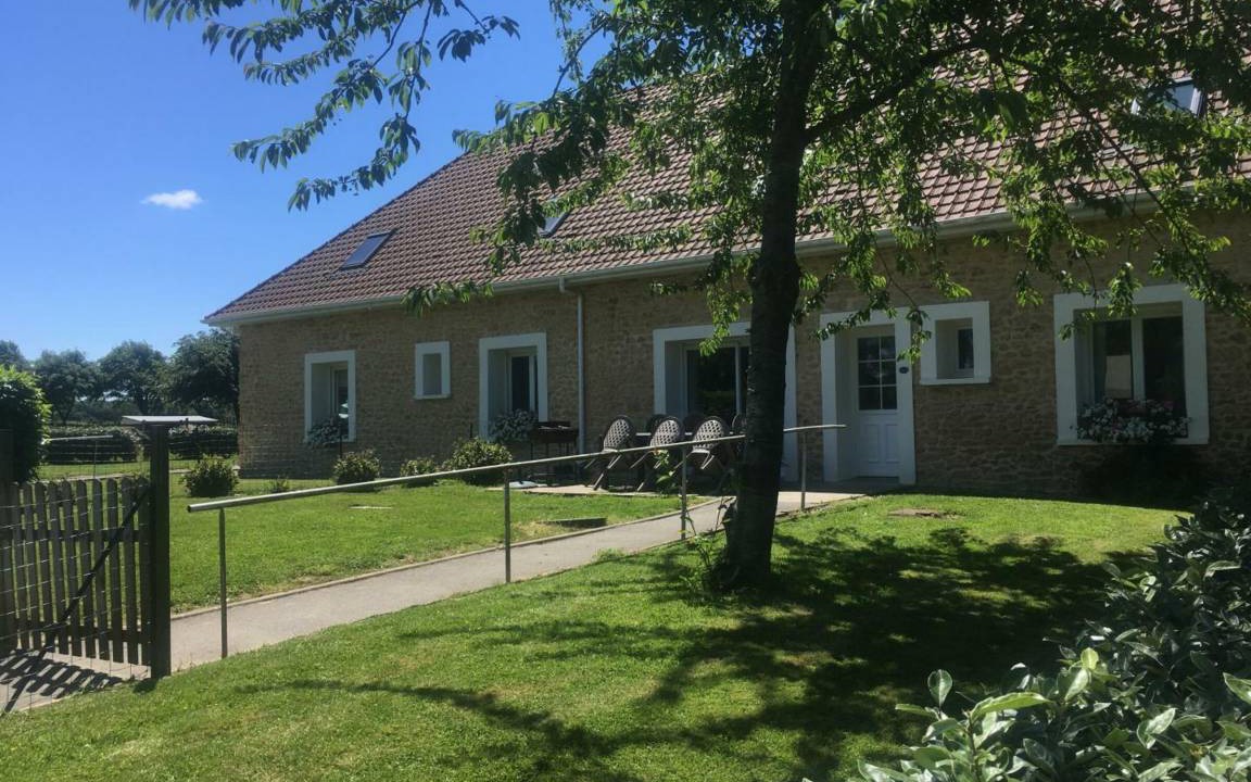 Photo of Buildings in Belle-et-Houllefort